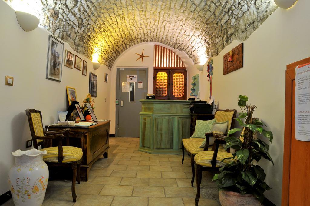 S'Ammentu Hotel Bosa Luaran gambar