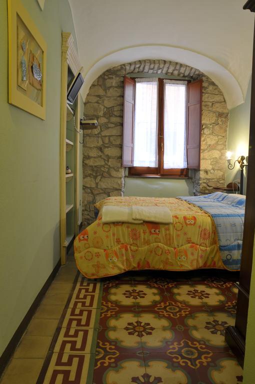 S'Ammentu Hotel Bosa Luaran gambar