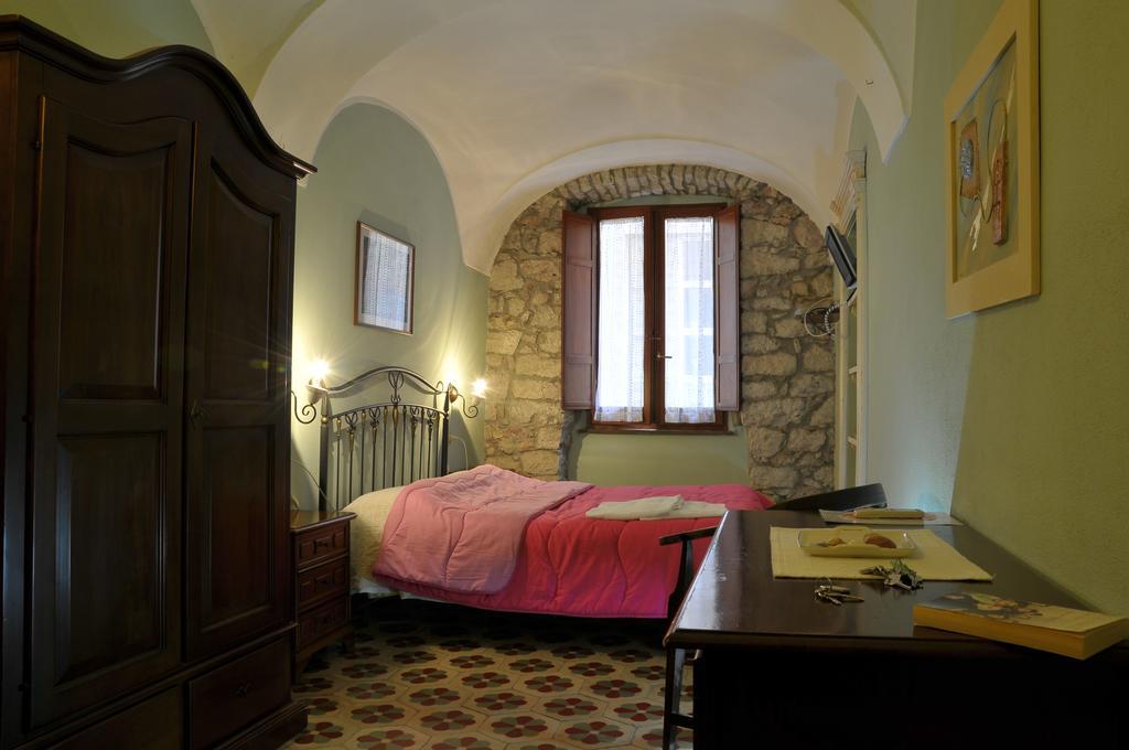 S'Ammentu Hotel Bosa Luaran gambar