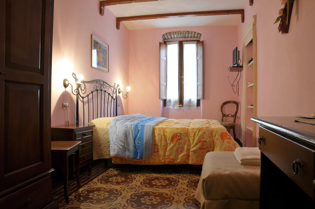 S'Ammentu Hotel Bosa Luaran gambar